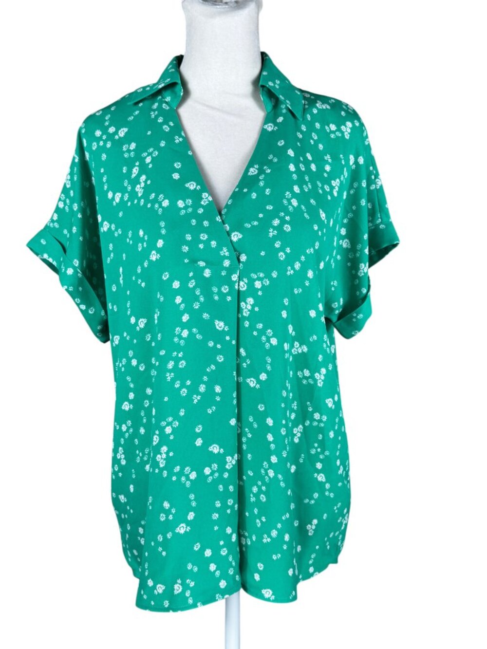 Like new CAbi The Replay Green & White Top Style 6082 Size XS
